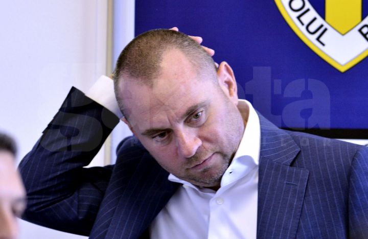 Daniel Capră, unul dintre principalii finanțatori ai echipei de fotbal FC Petrolul, a avut nu mai puțin de nouă încercări de a scăpa din arestul IJP Prahova, însă toate contestațiile sale au fost respinse de judecătorul de drepturi și libertăți din cadrul Curții de Apel Ploiești. 