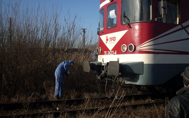 Un accident mai puțin obișnuit s-a produs ieri, în apropiere de gara CFR Slănic.