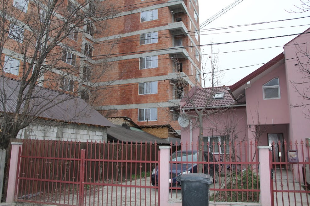 image-2017-03-13-21659655-0-blocuri-intre-case-iasi-3.jpg