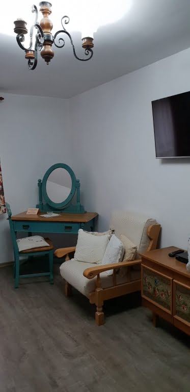 b68573d5-1280-494e-9129-547f5b012909.jpg