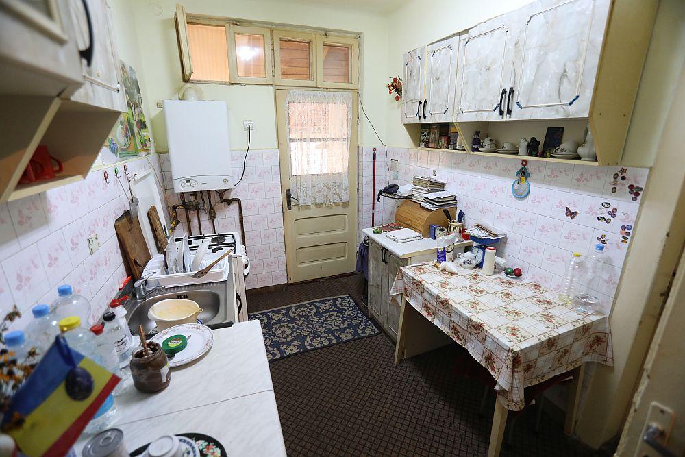 adelaparvu.com-despre-amenajare-casa-Campina-Visuri-la-cheie-ep-3-sez-5-Bucatarie-4.jpg