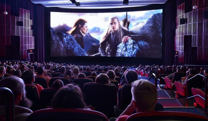 00050DF1-sala-cinematografica.jpg
