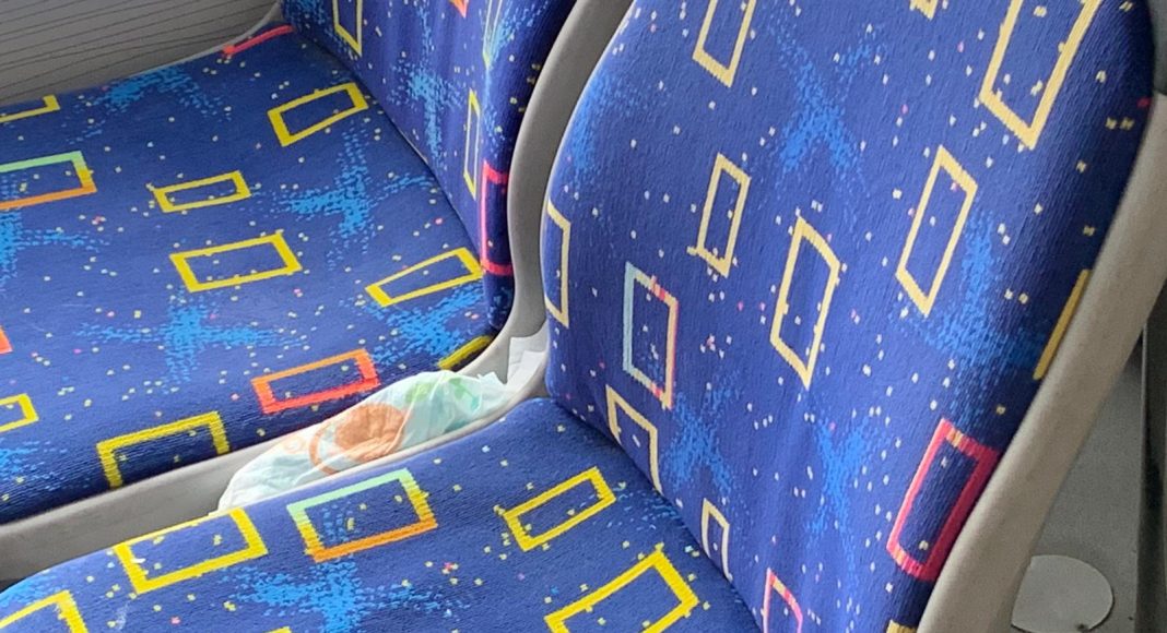 pampers autobuz Ploiesti