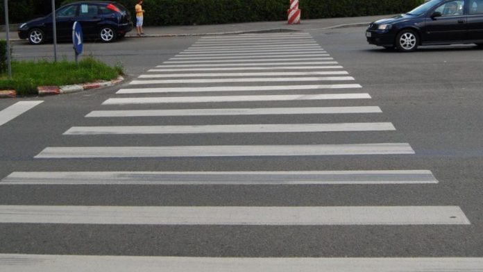 trecere pietoni masini