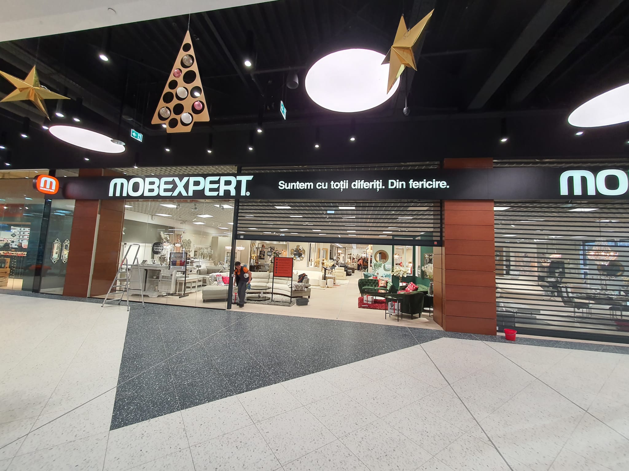 interior cladire Prahova Value Centre