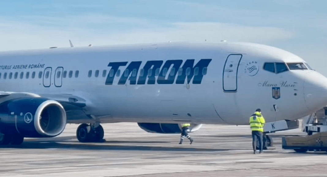 avion tarom
