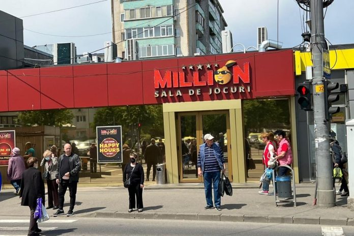 aparate, dependența de a pierde, jocuri de noroc, pariuri, dependența de păcănele, păcănele, Ploiești, bani, poveștile jucătorilor, datorii, bani de la aparate, million ploiesti