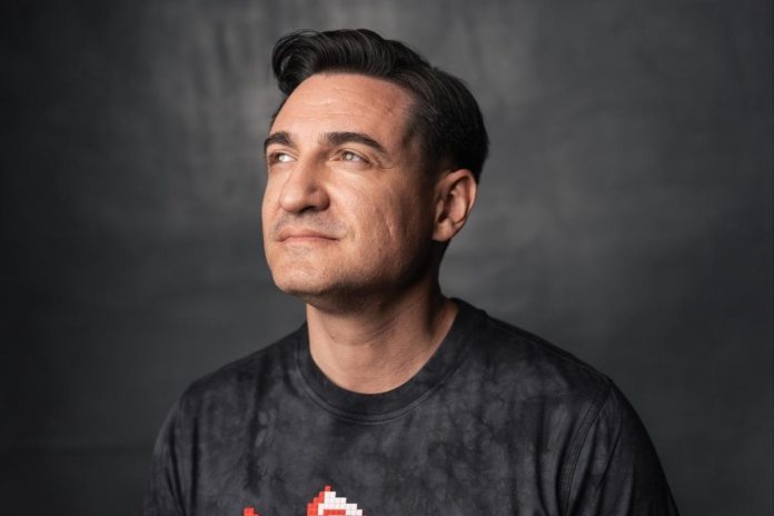 George Buhnici, derapaje, soția mea, arată ca o minoră, internet, viral, festival, interviu, vergeturi, celulită