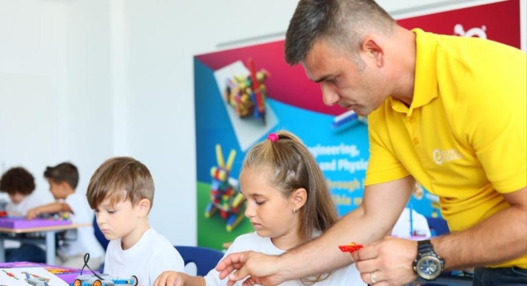 Florin Bordei, ateliere pentru copii, inginerie, legile fizicii, modele lego, interviu