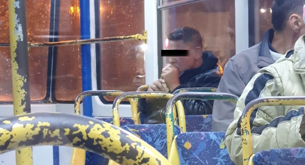 bărbat, filmare, aurolac, tramvai, Ploiești, sesizare, aplicației, Ploiești City App, ordine publică, 1053