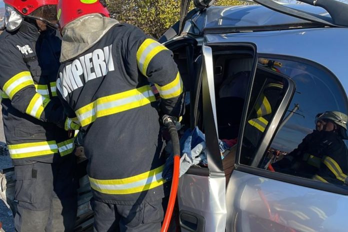 noi imagini, accident mortal, ieșirea din Ploiești, giratoriul suspendat, DJ 102 , descarcerare