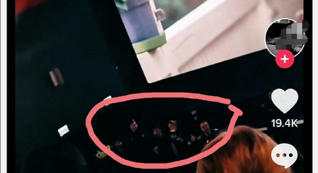Spectatorii din mall-ul ploiestean s-au luat la cearta la filmul Romina VTM. A intervenit Politia