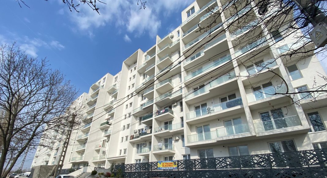 Bloc construit ilegal in Ploiesti