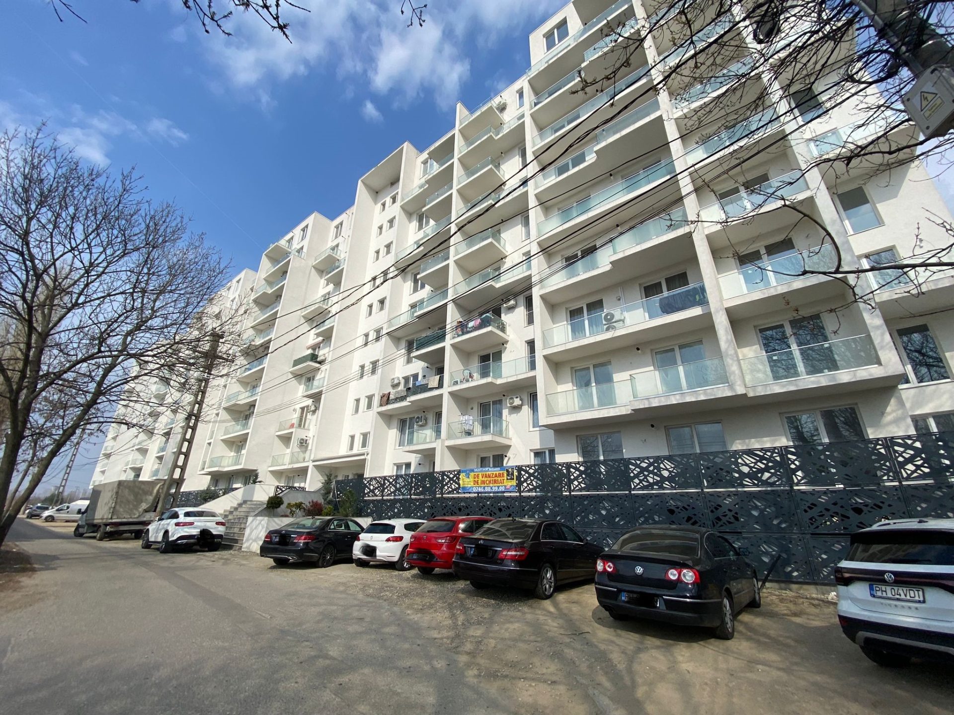 Bloc construit ilegal in Ploiesti