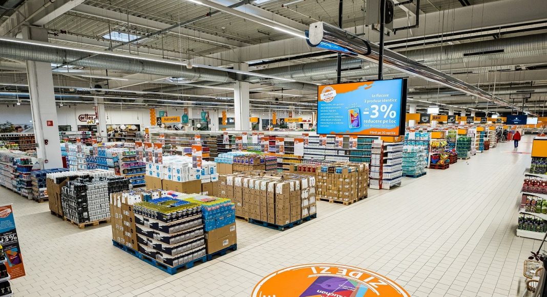 Interiourl magazinului Auchan Discount