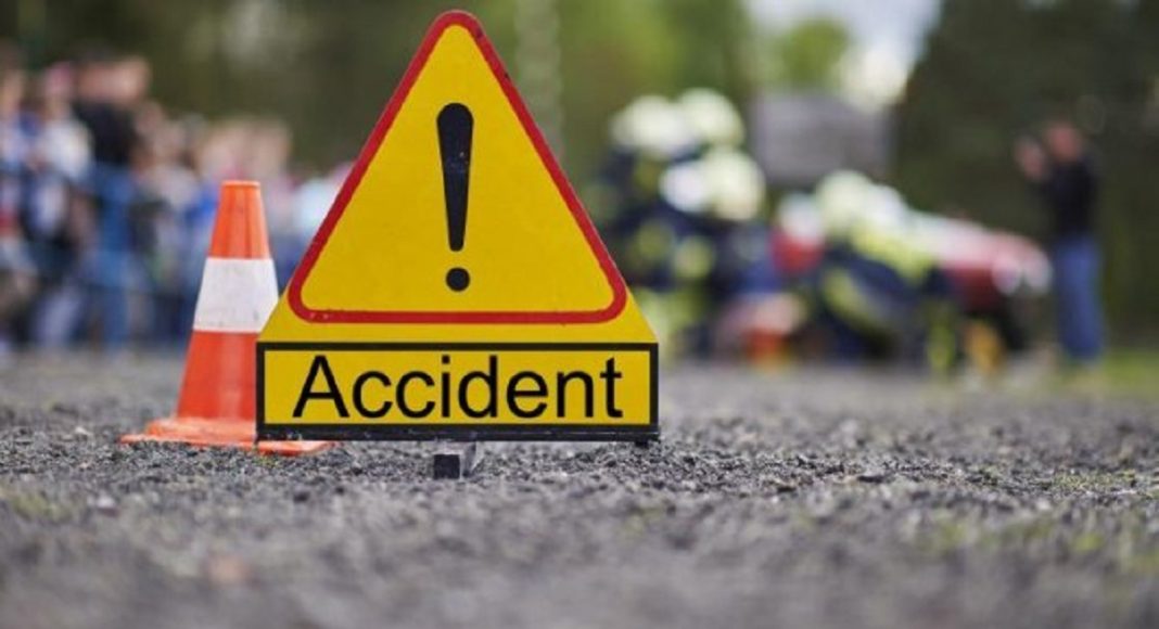 semn de circulatie cu accident