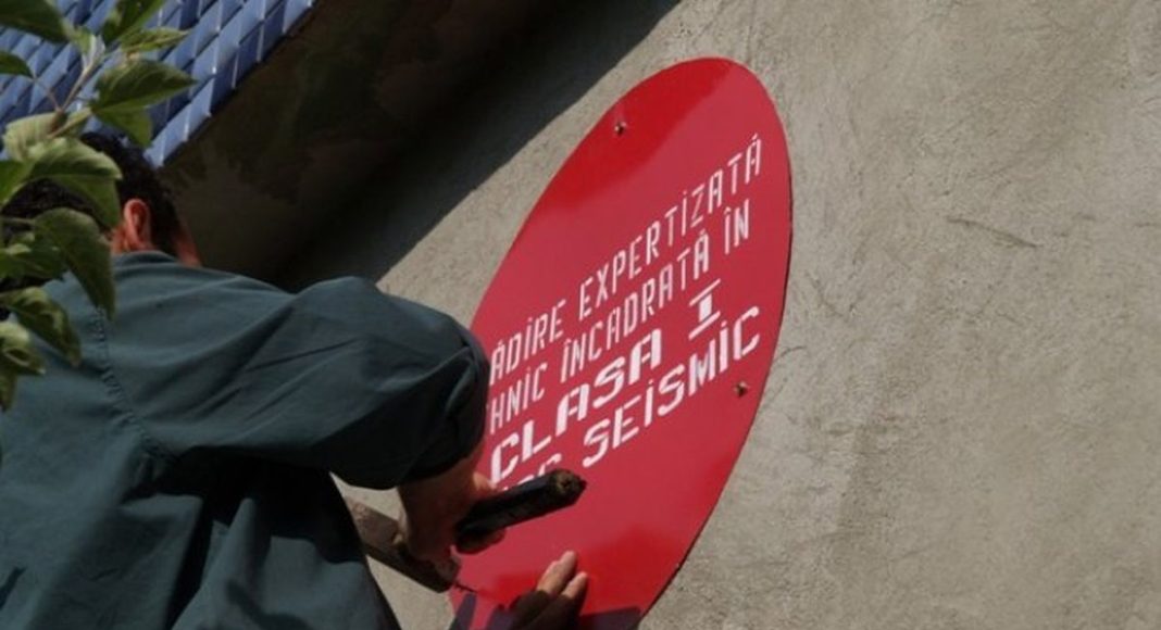 clădire cu risc seismic