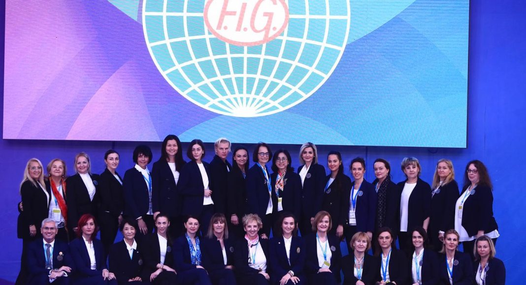 Liliana Baescu arbitru la campionatele mondiale de la atena