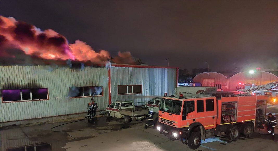 incendiu hala parc municipal vest ploiesti