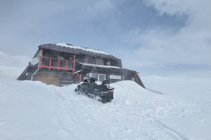 salvamont busteni zapada