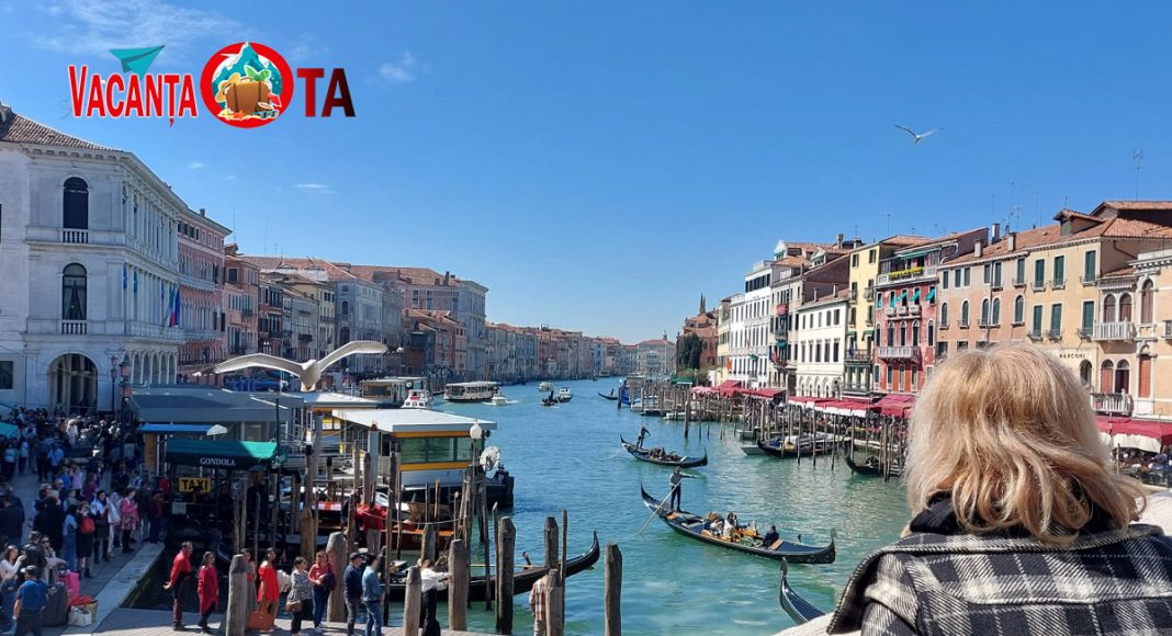 venetia canal grande pod rialto sigla vacanta ta