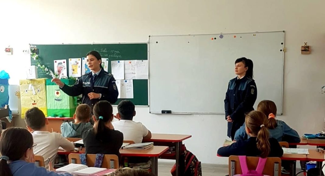 campanie politie scoli prahova