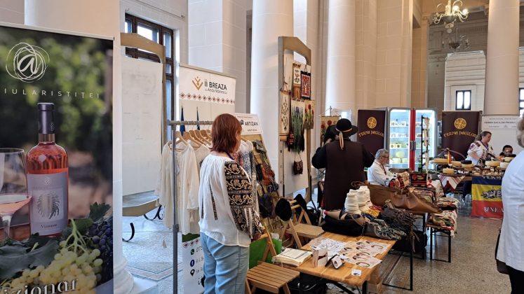 expozanti festival tinutul vinului