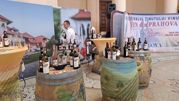 expozanti festival tinutul vinului