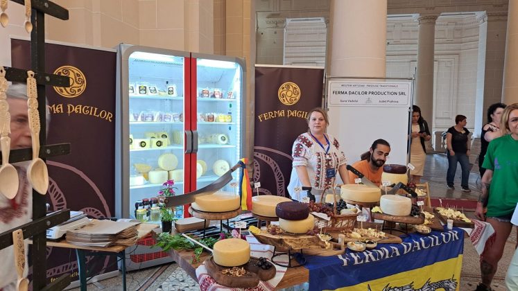 expozanti festival tinutul vinului