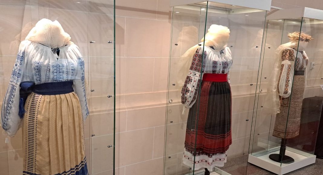expozitie ii palatul culturii ploiesti