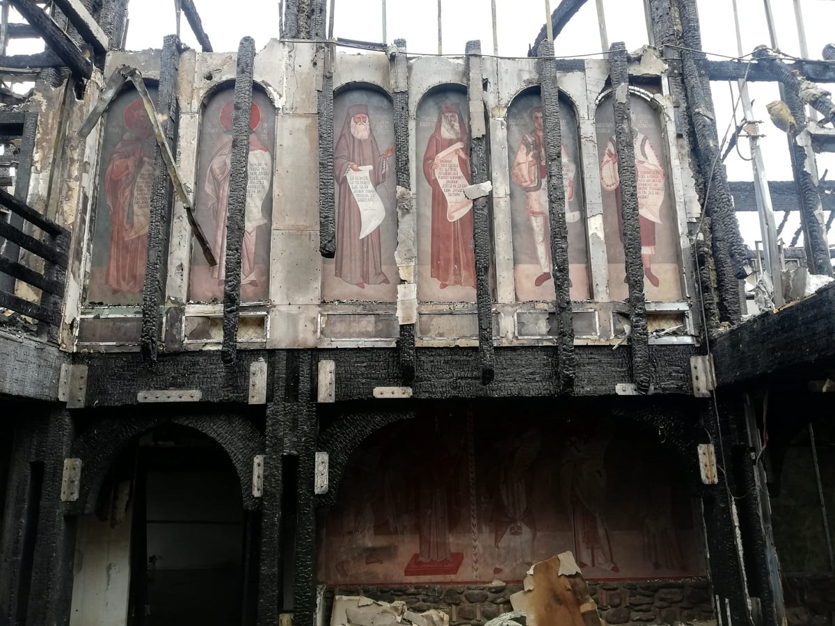 manastirea turnu incendiu