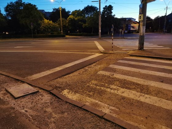 Șanțuri astupate &icirc;n bătaie de joc &icirc;n Ploiești