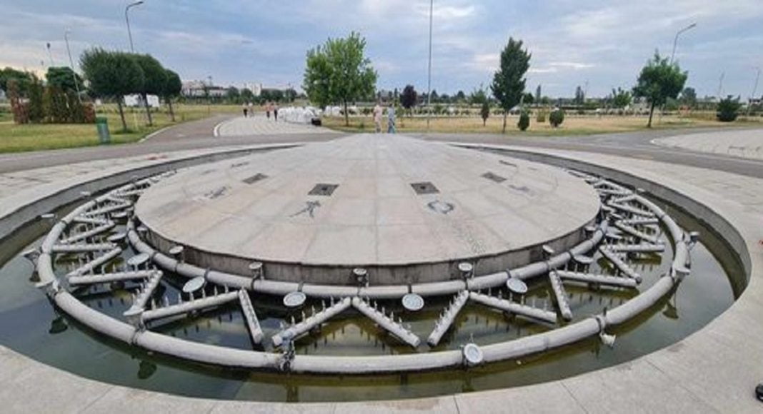 fantana Parcul Municipal Vest