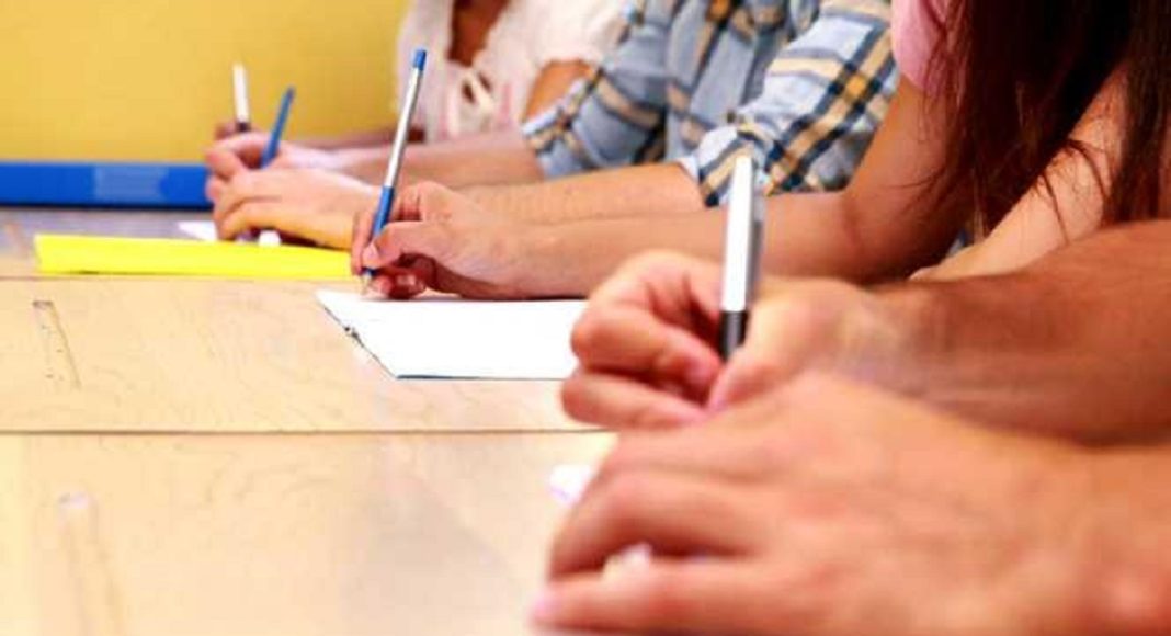 profesori la examen