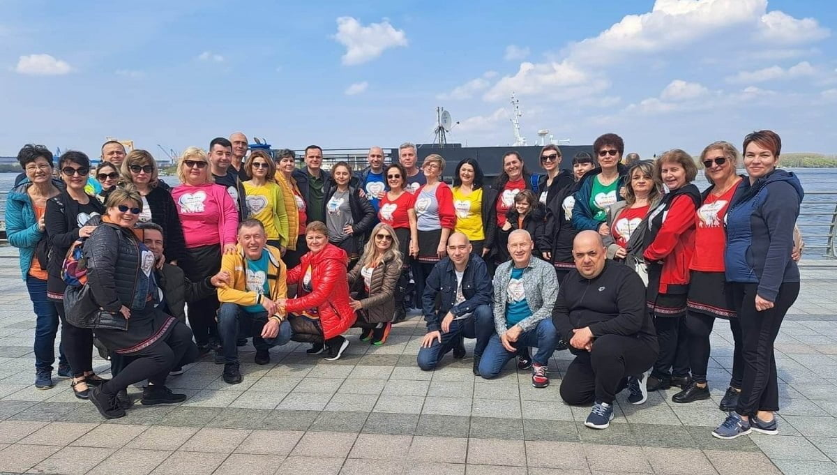 ploiestenii de la drag mi e jocul romanesc