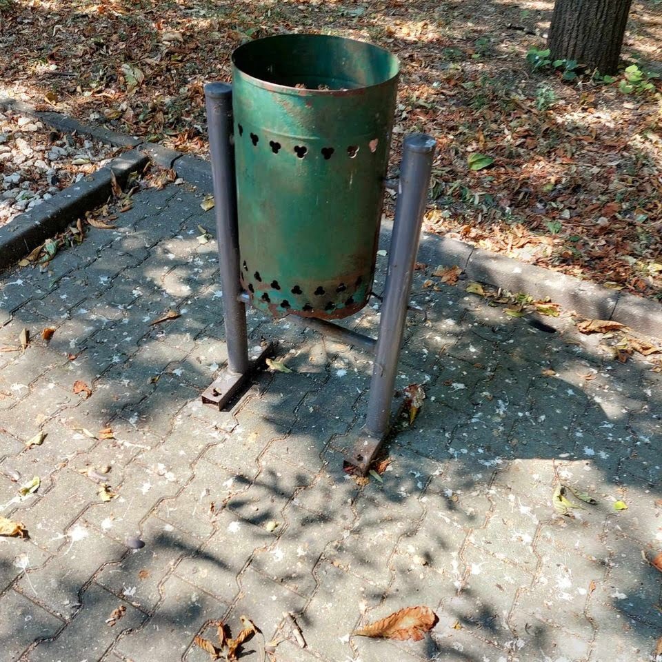 cos de gunoi bulevardul castanilor ploiesti