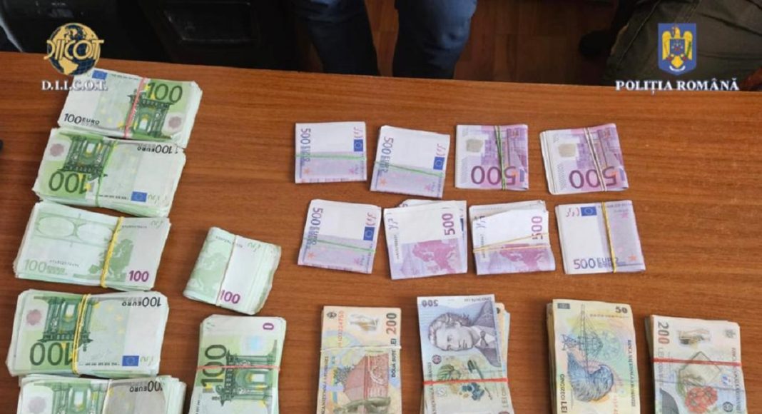 bani euro inselaciune