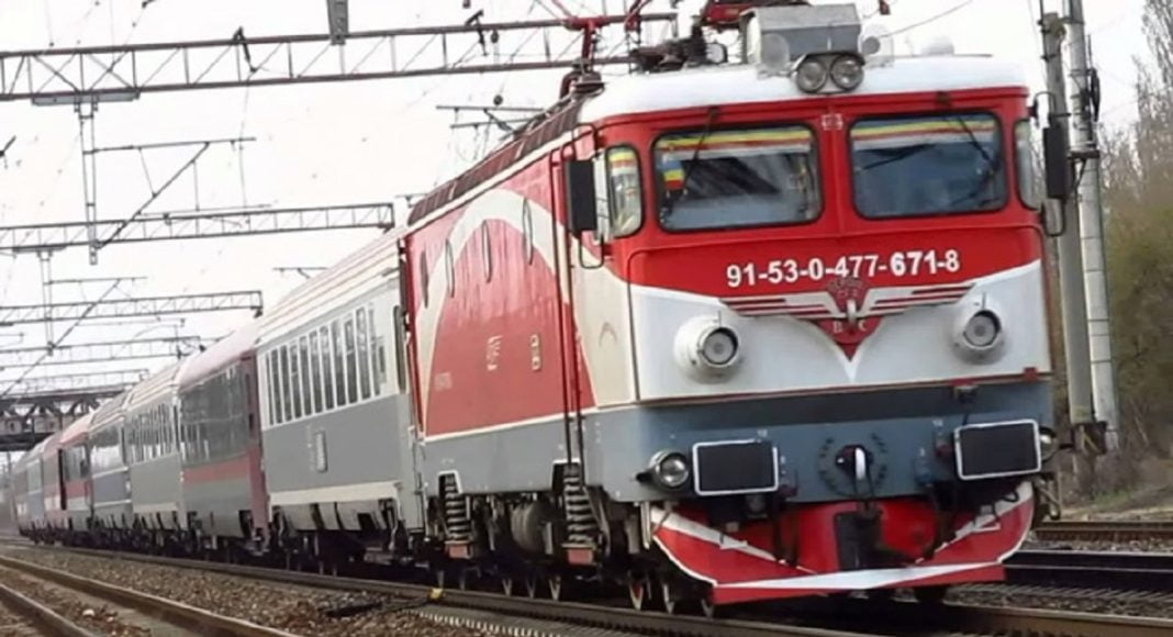 tren studenti