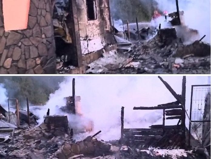 casa distrusa incendiu