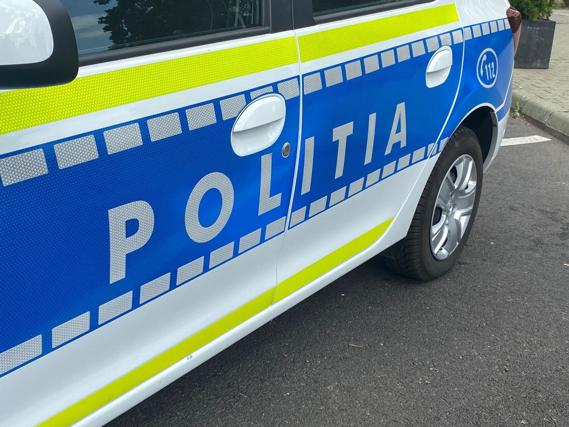 masina politie inscriptie logan