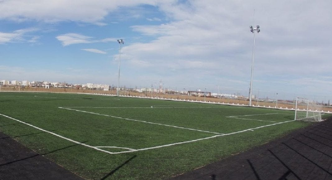 teren fotbal sintetic parc vest ploiesti