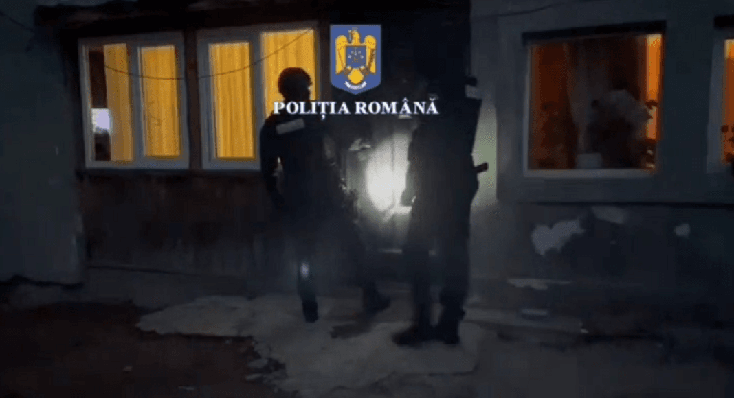 perchezitii mascati noaptea