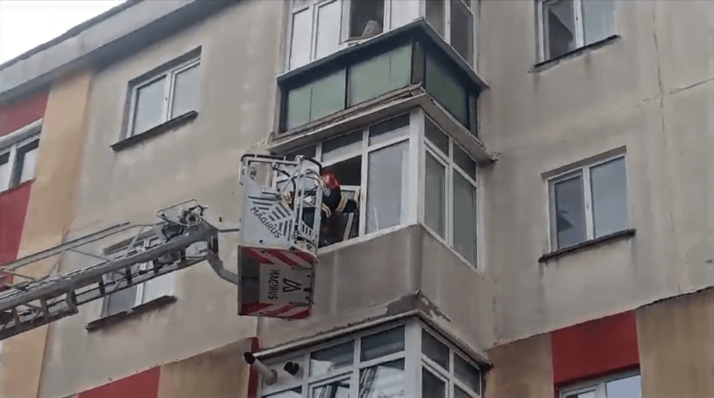 interventie pompieri scara bloc