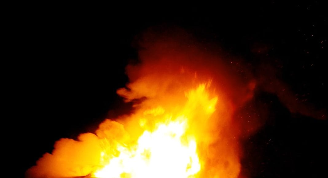 incendiu camion dn 1 metro