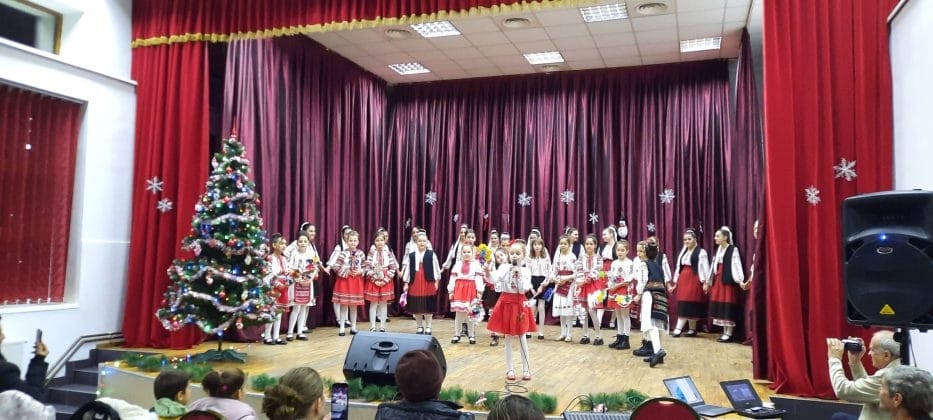 concert colinde magureni