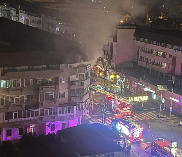 incendiu apartament noaptea