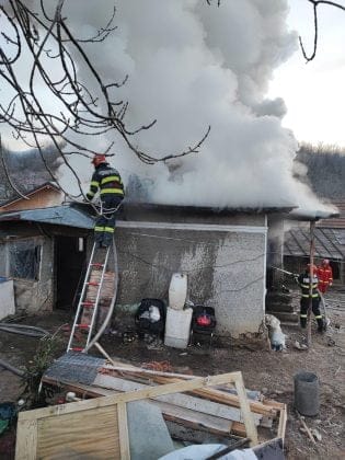 Incendiu &icirc;n satul Măhura, Prahova