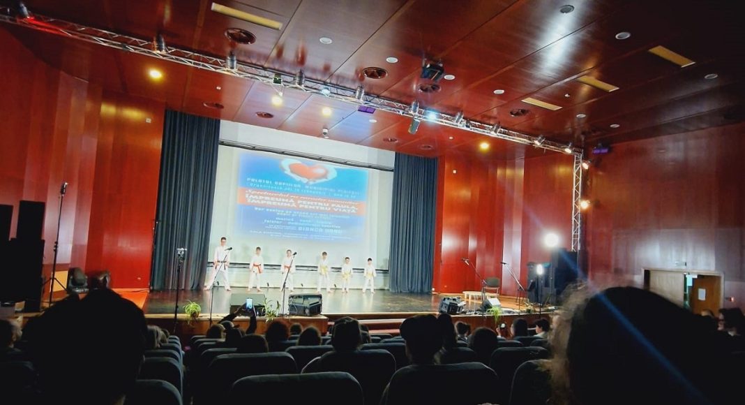 concert caritabil