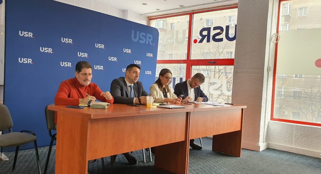 conferinta presa usr prahova 2024