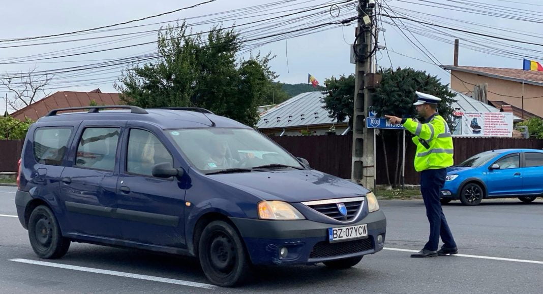 masina trasa pe dreapta politie